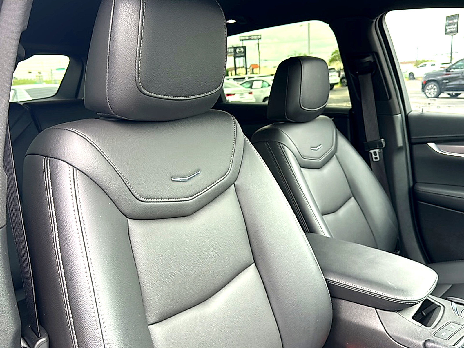 Used 2022 Cadillac XT5 Luxury FWD image 24