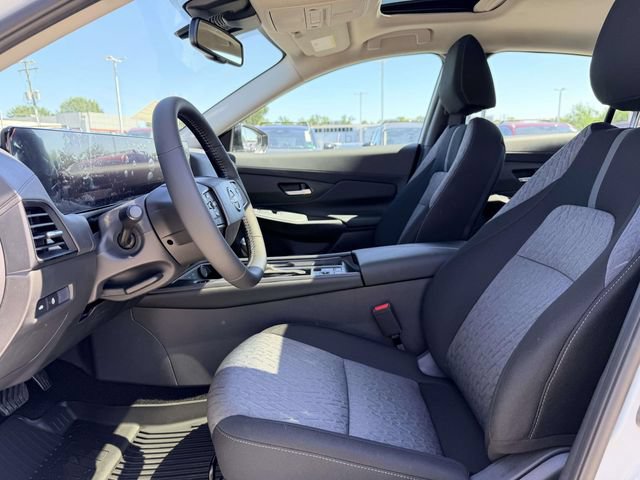 New 2026 Nissan Sentra SV w/ SV Convenience Package FWD image 16