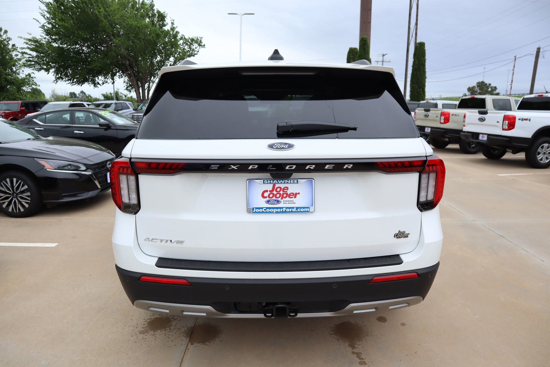 New 2026 Ford Explorer Active RWD image 24
