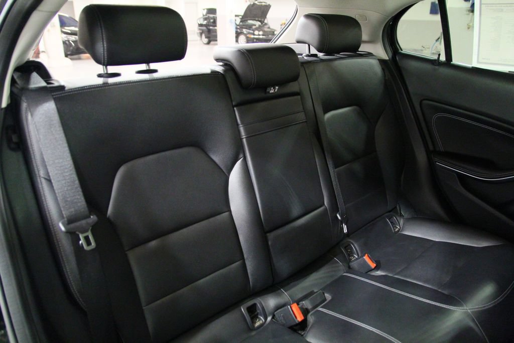 Used 2015 Mercedes-Benz GLA 250 4MATIC image 25