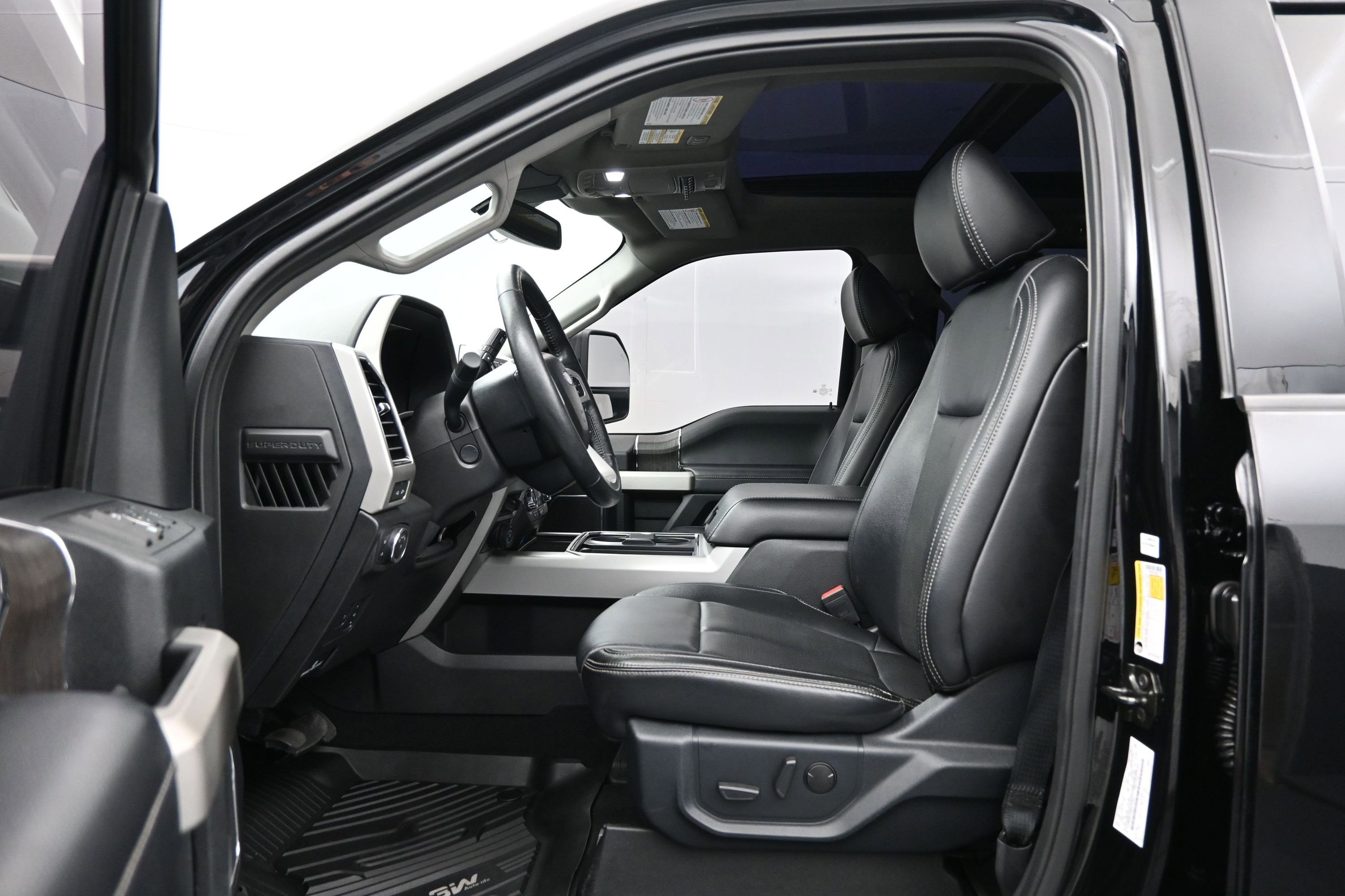 Used 2021 Ford F250 Lariat AWD/4WD image 9