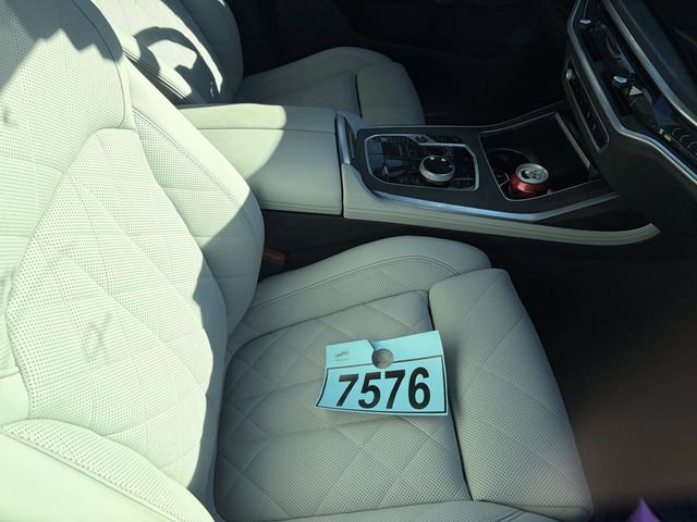 Used 2024 BMW X7 xDrive40i w/ Premium Package image 5
