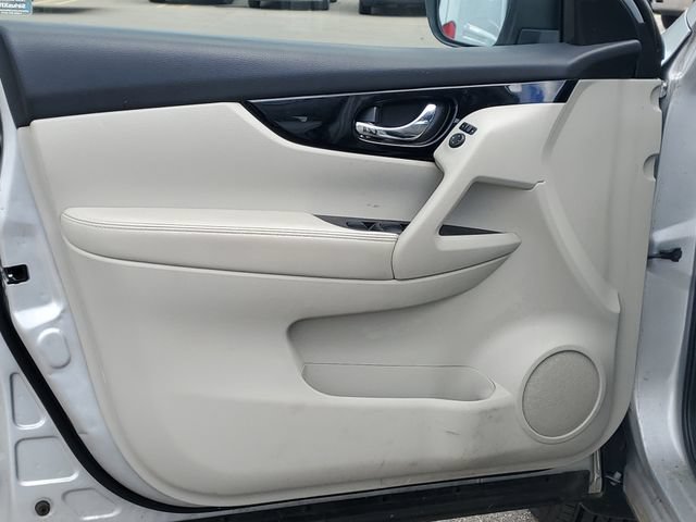 Used 2019 Nissan Rogue Sport SV AWD/4WD image 9