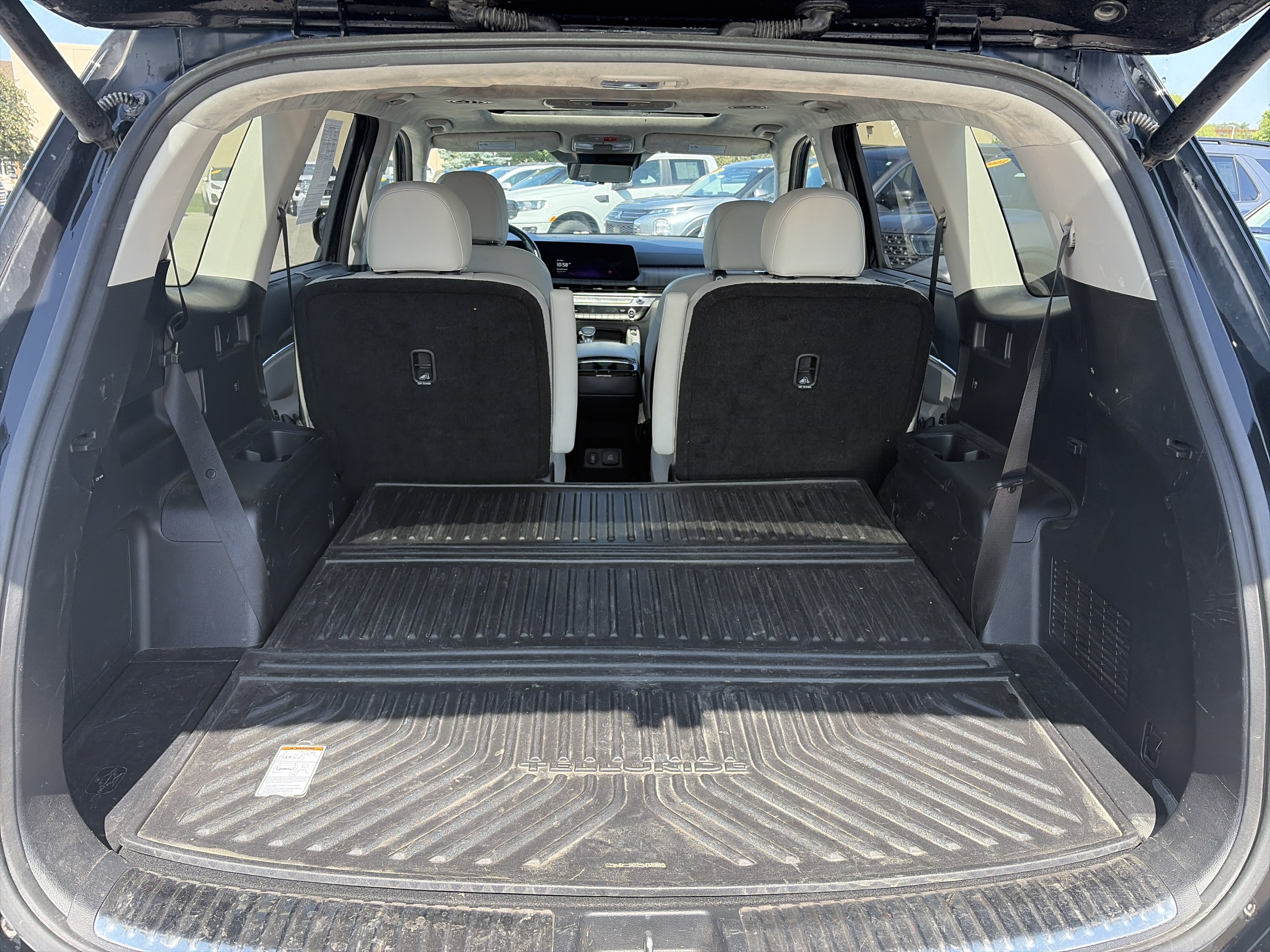Used 2023 Kia Telluride SX Prestige AWD/4WD image 11
