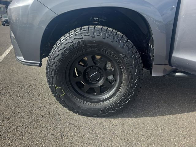 Used 2021 Lexus GX 460 Luxury w/ Off Road Package AWD/4WD image 9