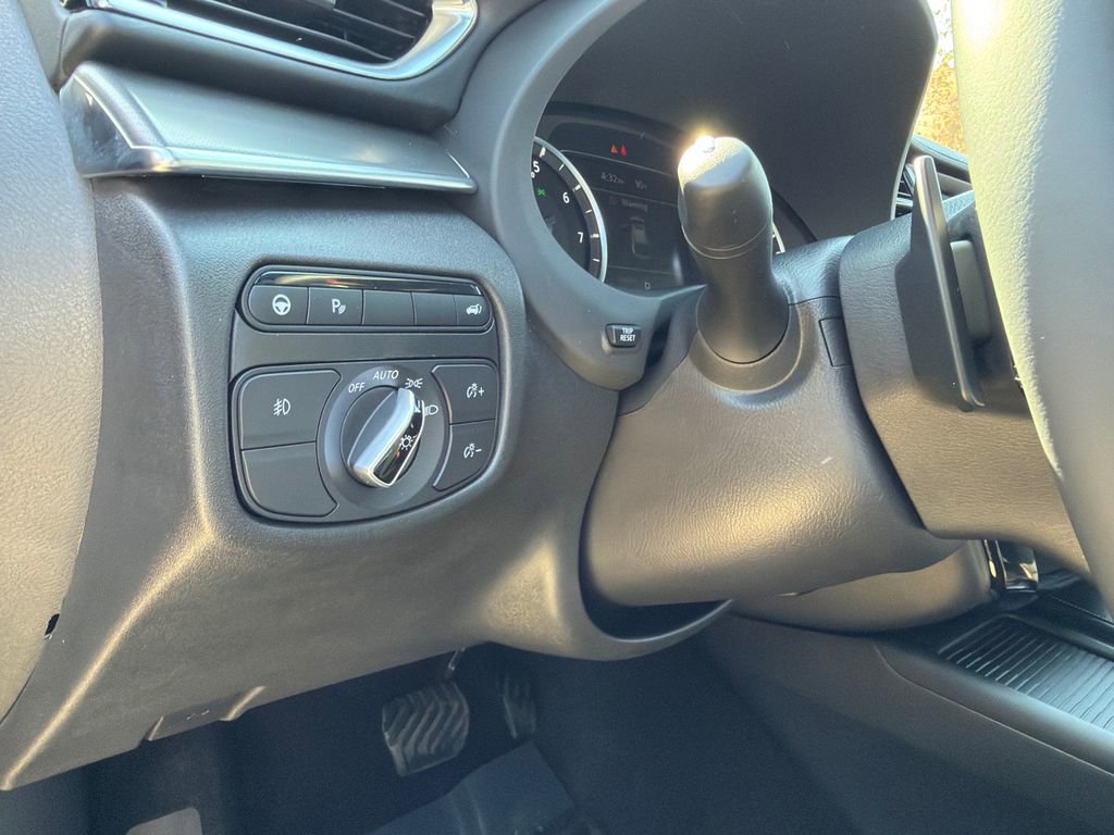 Used 2023 INFINITI QX55 Luxe w/ Cargo Package image 31