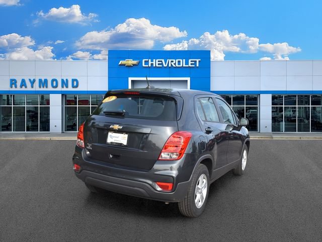 Used 2020 Chevrolet Trax LS FWD image 3