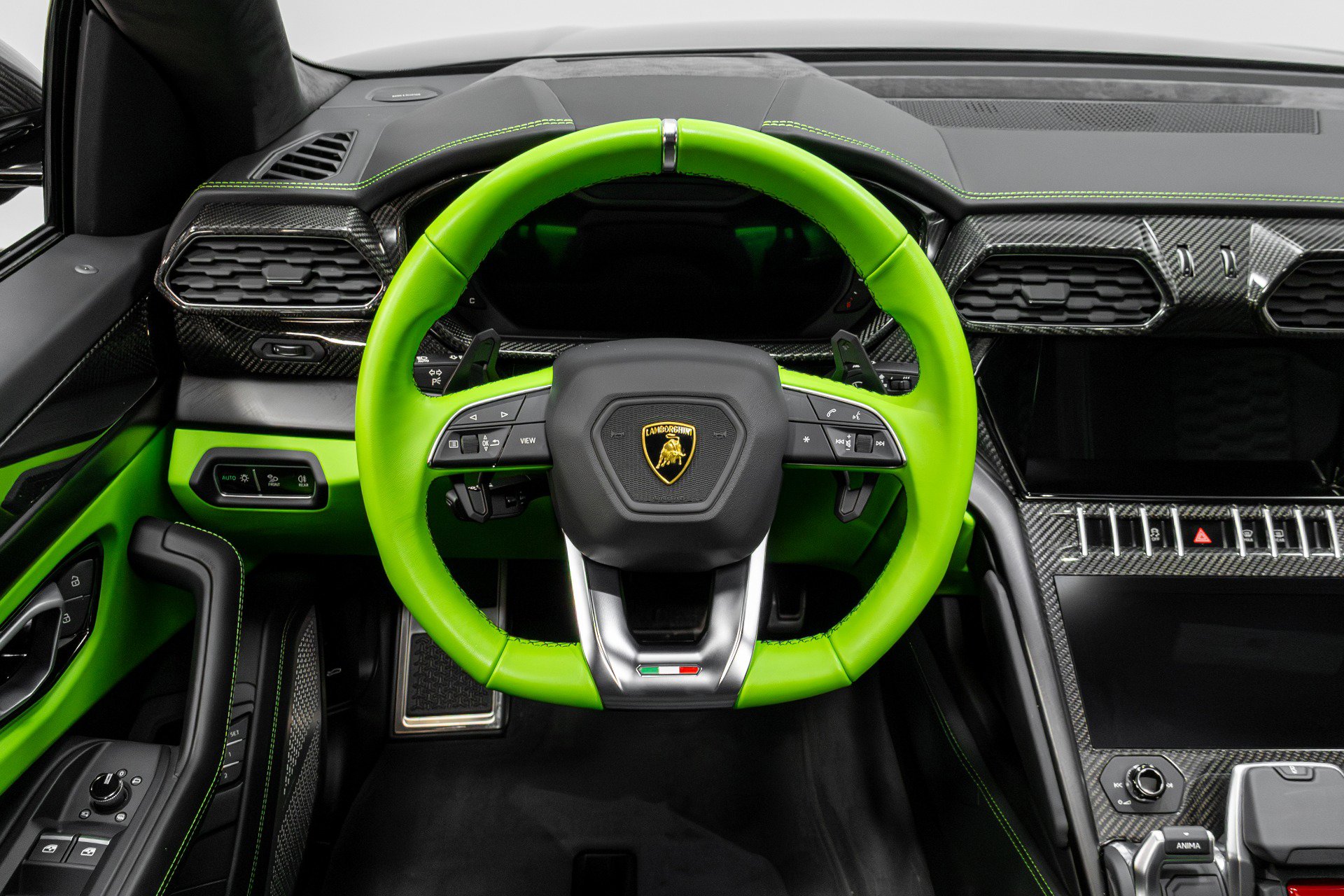 Used 2022 Lamborghini Urus image 66