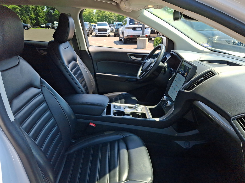 Used 2024 Ford Edge SEL AWD/4WD image 12