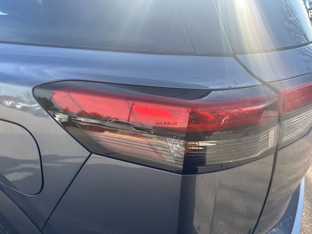 Certified 2024 Nissan Pathfinder Platinum w/ Cargo Package image 40