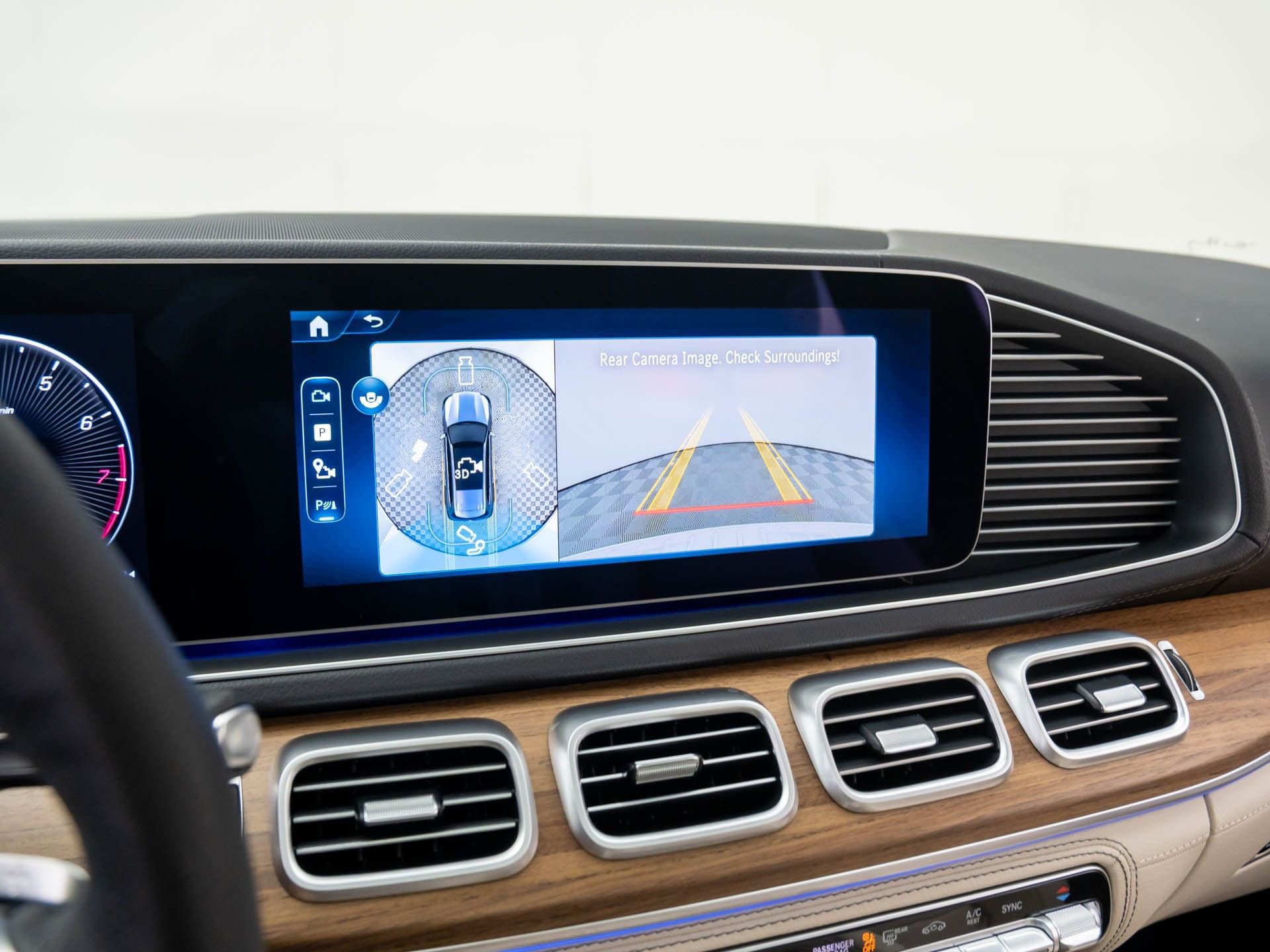 New 2026 Mercedes-Benz GLS 580 4MATIC image 27