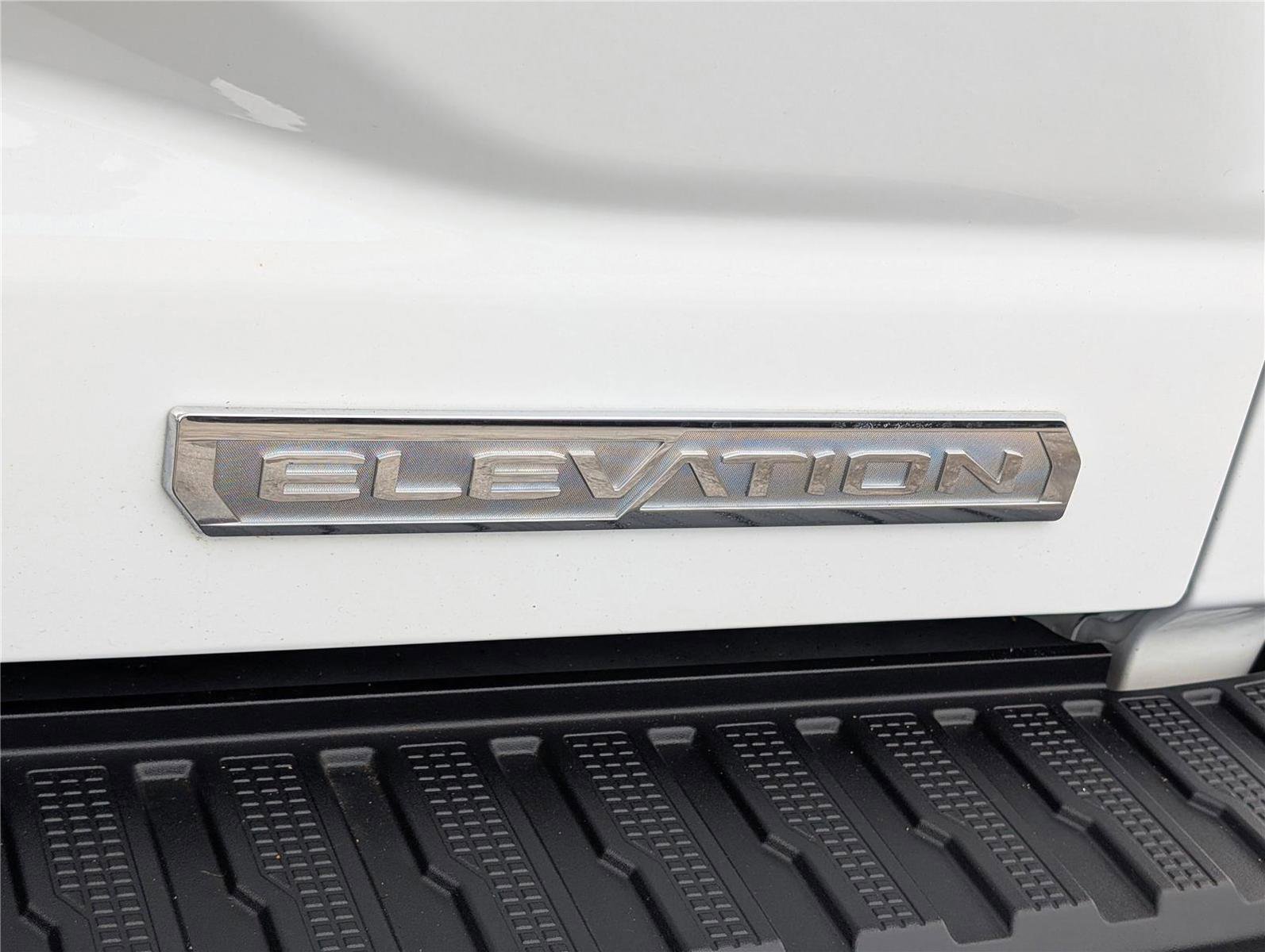 Used 2023 GMC Sierra 1500 Elevation image 10