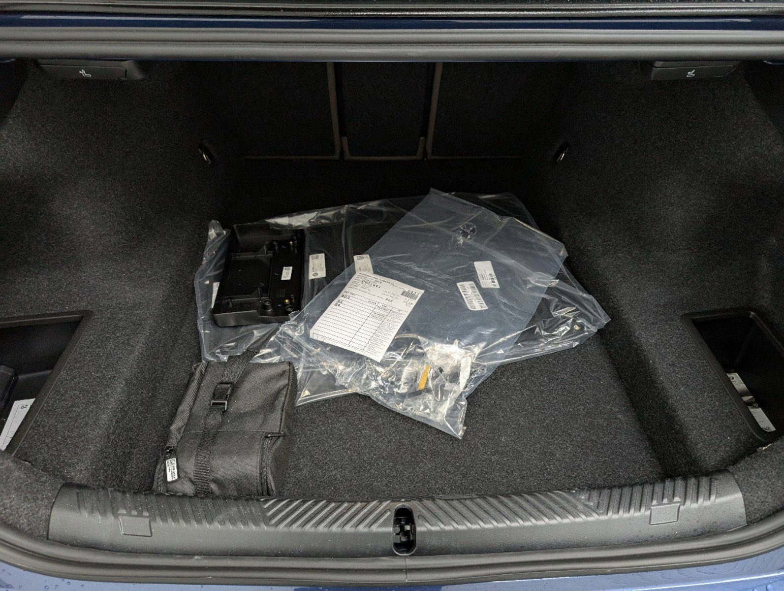 New 2025 BMW 530i w/ Premium Package image 23