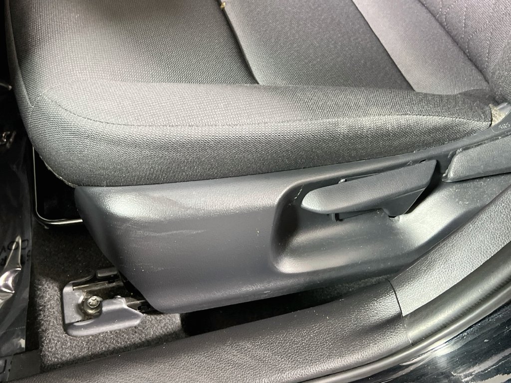 Certified 2025 Toyota Corolla LE FWD image 17