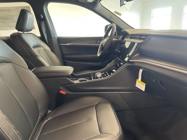 New 2026 Jeep Grand Cherokee Limited w/ Trailer Tow Package AWD/4WD image 26