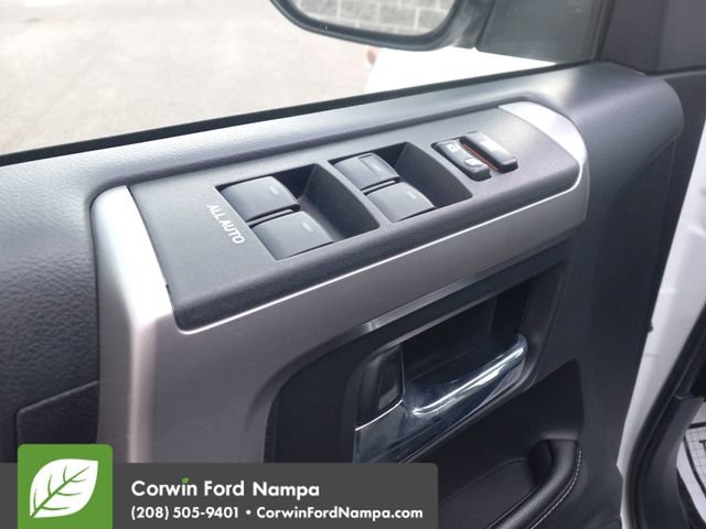 Used 2017 Toyota 4Runner SR5 image 11