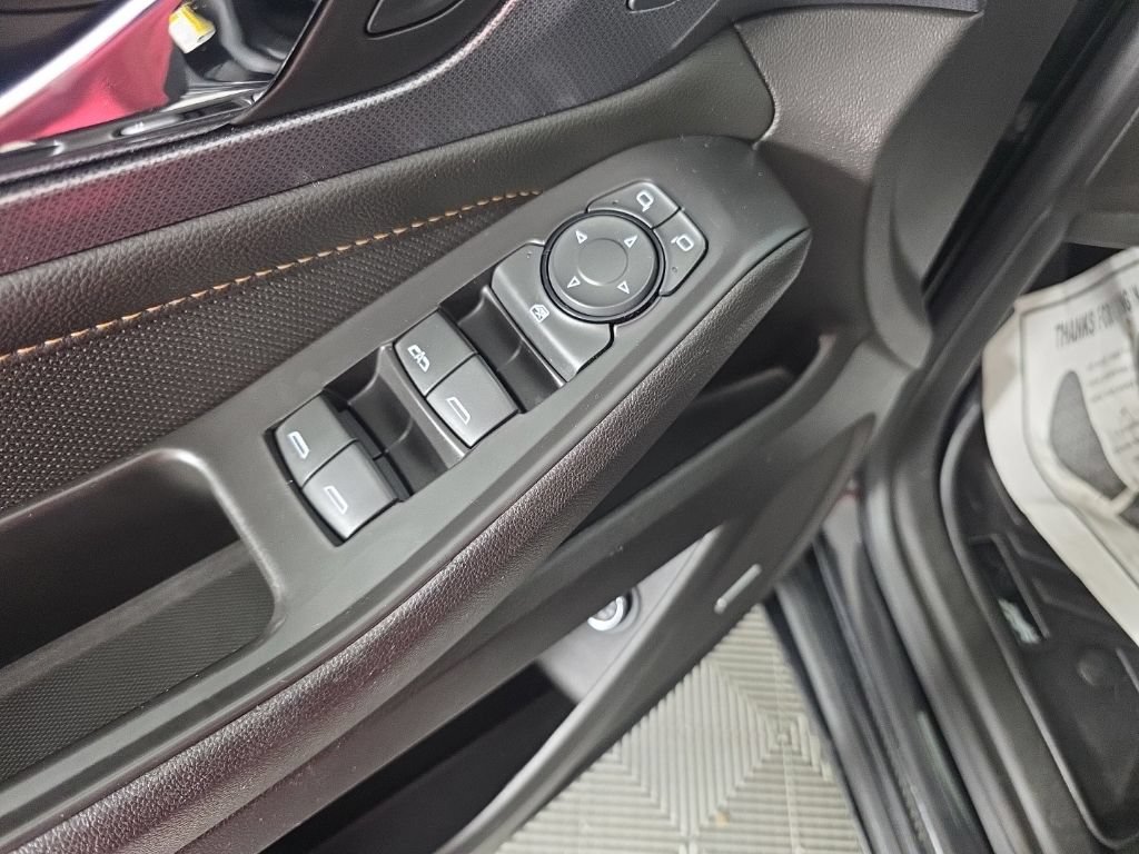 Used 2018 Chevrolet Traverse Premier AWD/4WD image 14