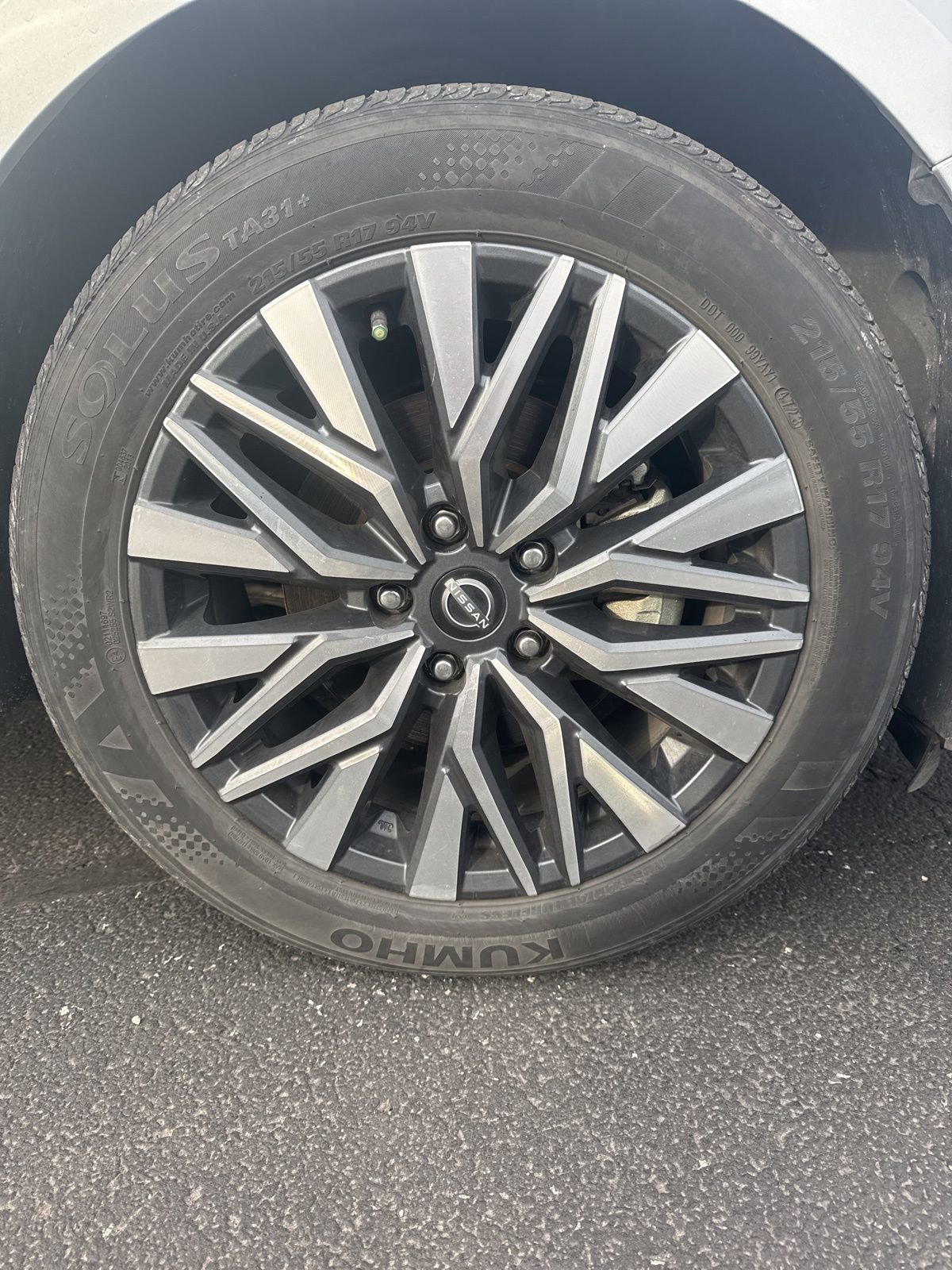 Used 2024 Nissan Altima 2.5 SV image 24