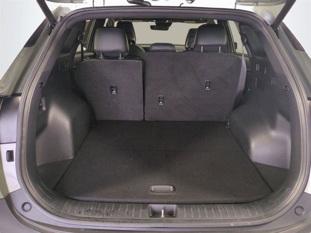Used 2025 Kia Sportage X-Line w/ Premium Package image 14