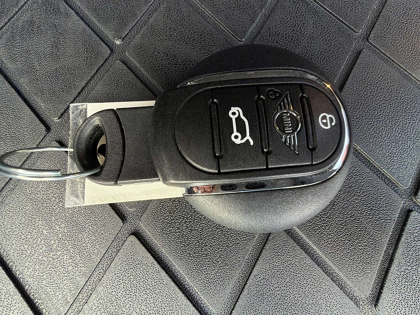 Used 2024 MINI Cooper S FWD image 28