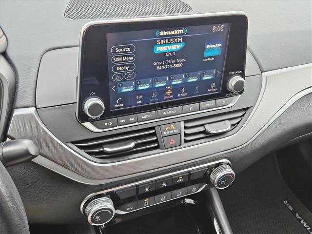 Used 2024 Nissan Altima 2.5 SR FWD image 14