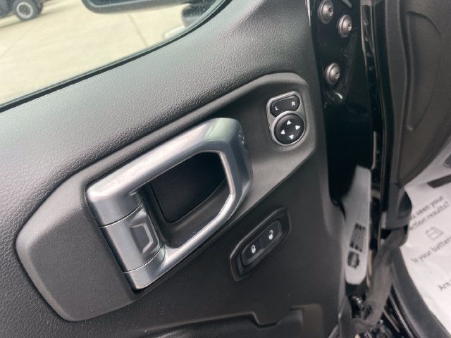 Used 2022 Jeep Gladiator Sport AWD/4WD image 21