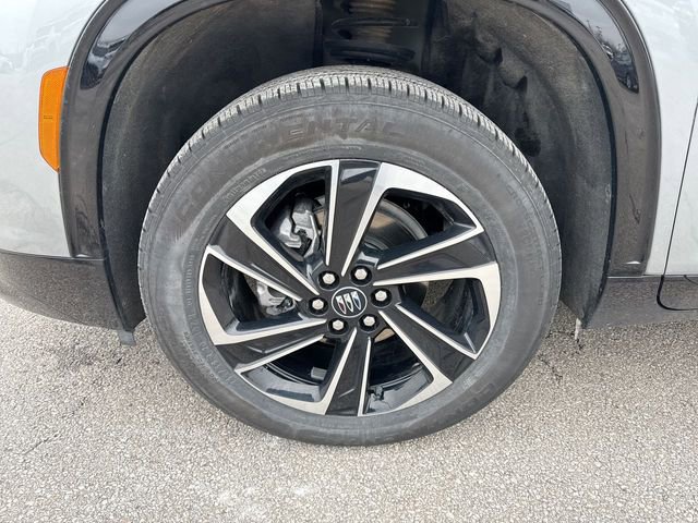 Used 2025 Buick Enclave Sport Touring image 10