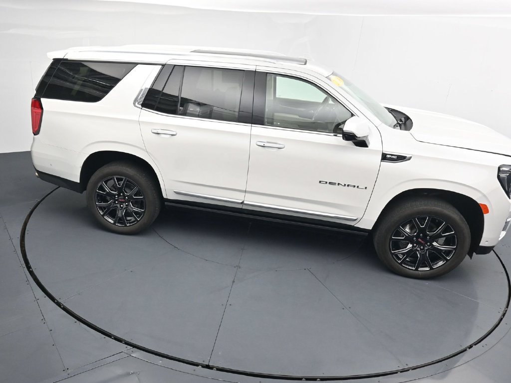 Used 2024 GMC Yukon Denali w/ Advanced Technology Package AWD/4WD image 34