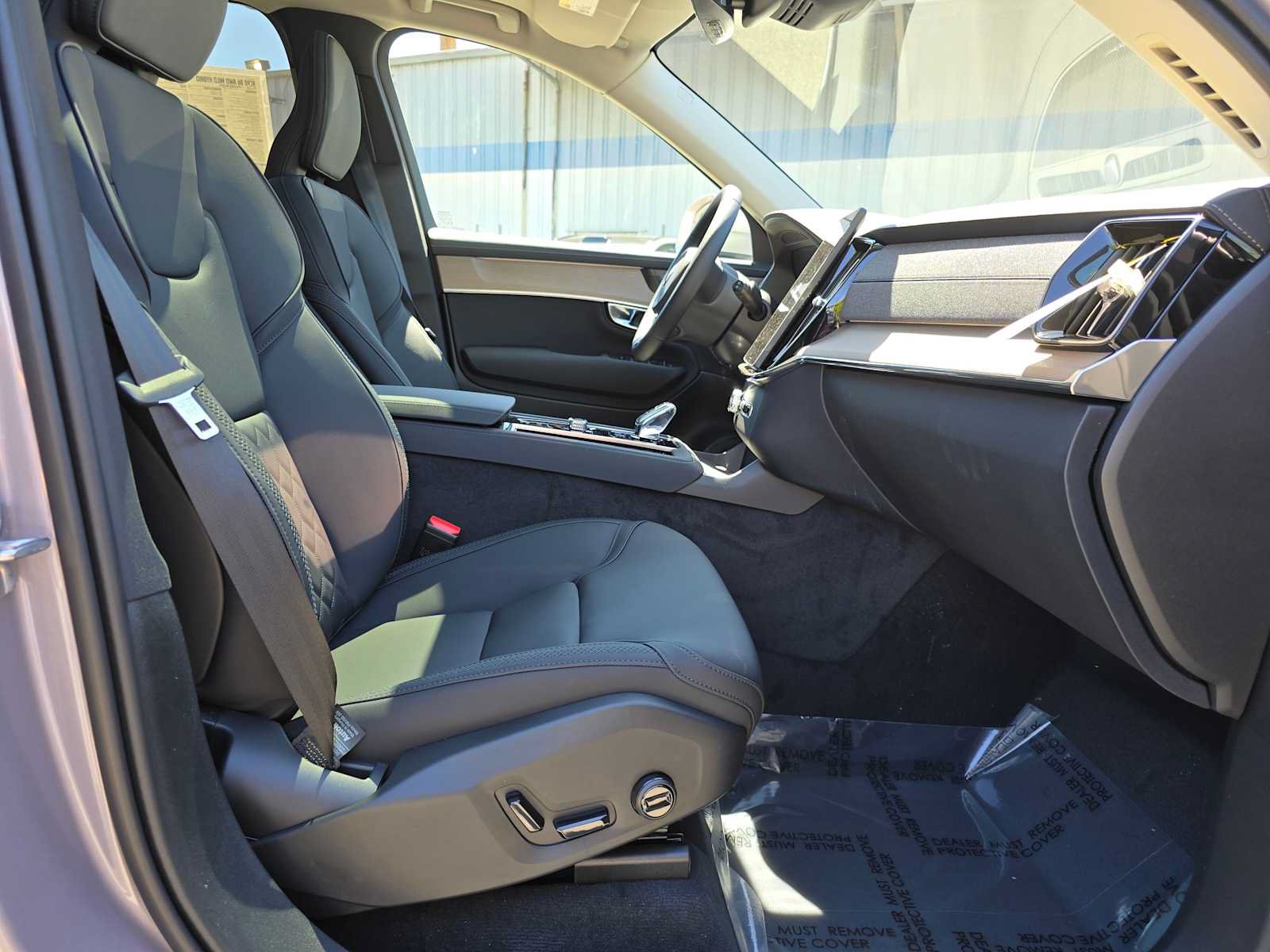 New 2026 Volvo XC90 B6 Plus w/ Protection Package AWD/4WD image 10