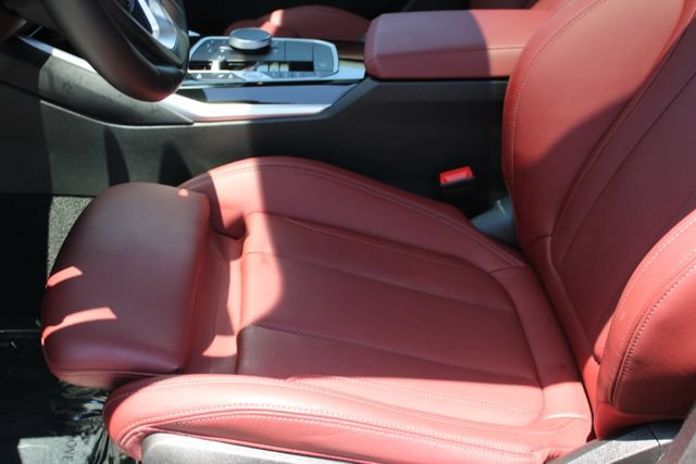 Used 2023 BMW 330i Sedan w/ Convenience Package RWD image 34