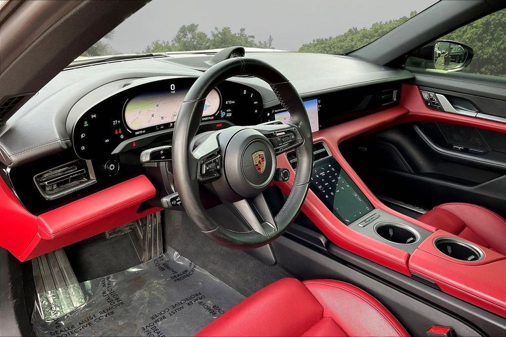 Used 2020 Porsche Taycan 4S image 17