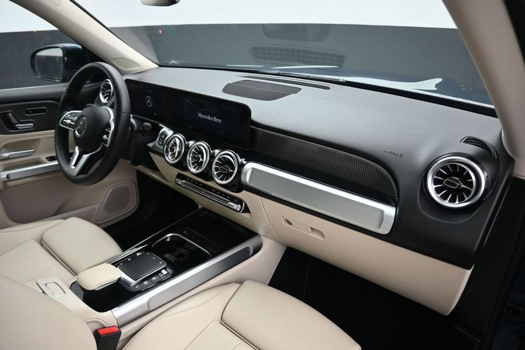 Used 2022 Mercedes-Benz GLB 250 4MATIC image 56
