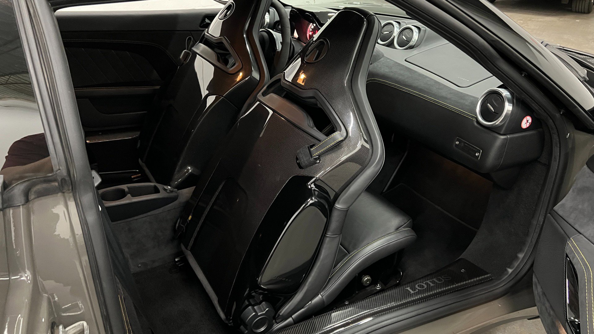 Used 2021 Lotus Evora image 46