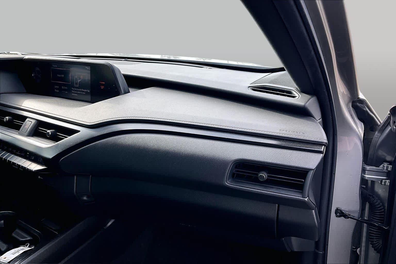 Used 2019 Lexus UX 200 w/ Accessory Package 2 FWD image 18
