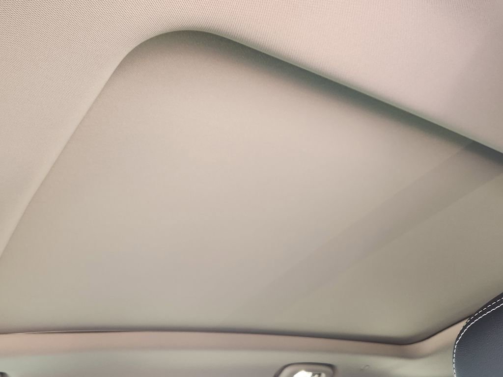 Used 2023 GMC Terrain Denali image 14