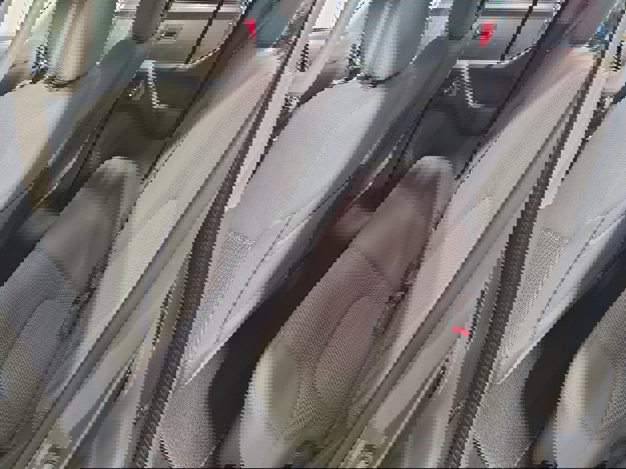 Used 2020 Nissan Frontier SV w/ Midnight Edition Floor Mats image 13