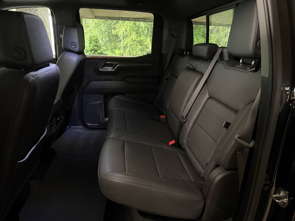 Used 2024 Chevrolet Silverado 1500 LT Trail Boss w/ Convenience Package II AWD/4WD image 23