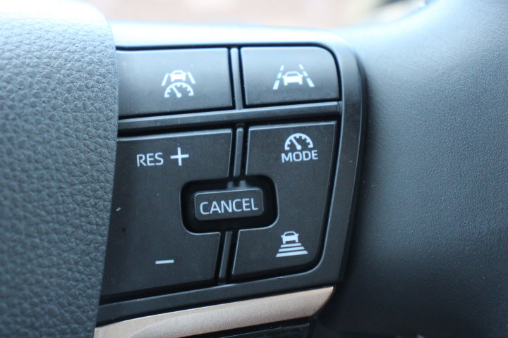Certified 2025 Toyota Crown Signia AWD/4WD image 30