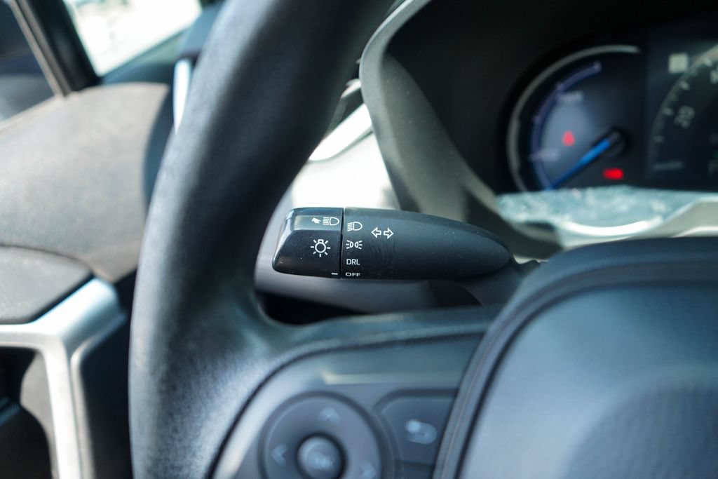 Used 2023 Toyota RAV4 LE AWD/4WD image 33