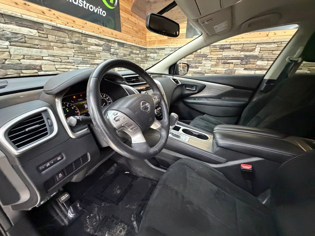 Used 2018 Nissan Murano SV image 9
