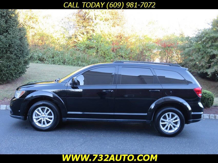 Used 2015 Dodge Journey SXT w/ Flexible Seating Group image 2