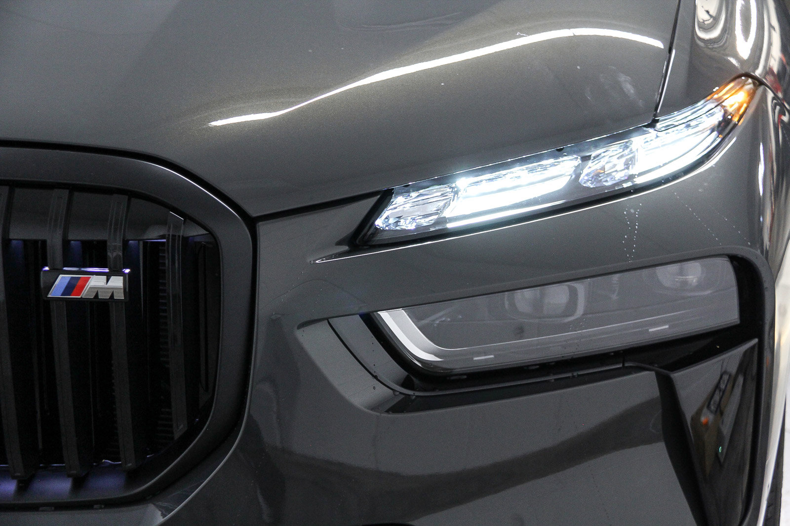 New 2026 BMW X7 M60i image 10