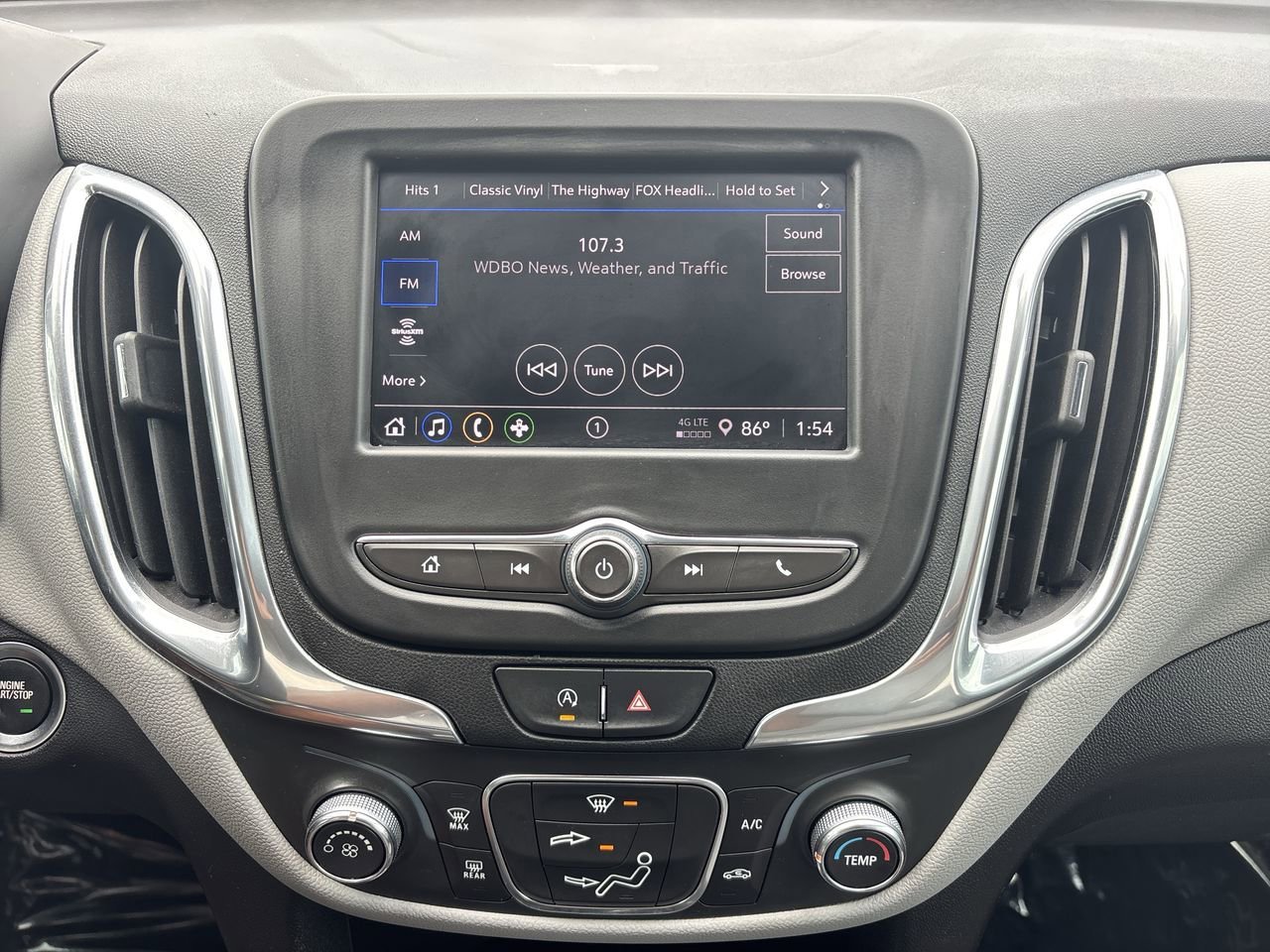 Used 2024 Chevrolet Equinox LS w/ LS Convenience Package FWD image 19