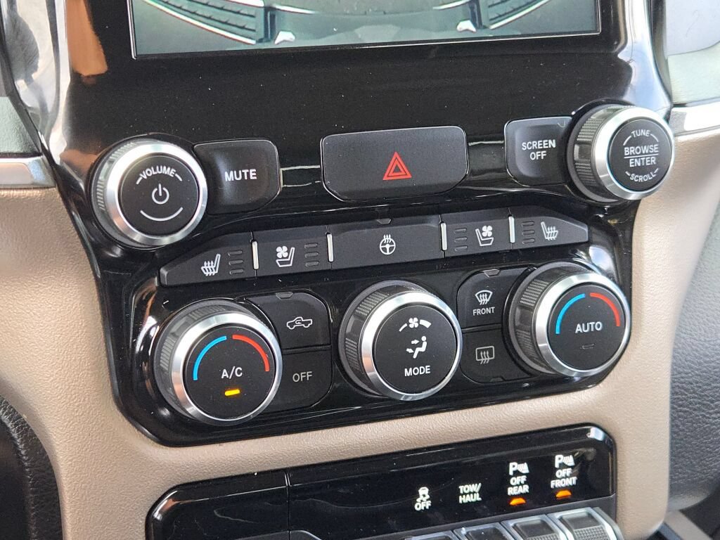 Used 2022 RAM 1500 Laramie AWD/4WD image 32