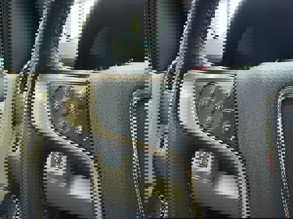 Used 2015 GMC Yukon Denali w/ Touring Package image 33