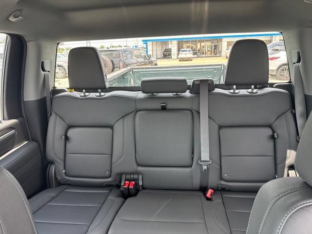 New 2026 Chevrolet Silverado 3500 LTZ w/ LTZ Convenience Package AWD/4WD image 31