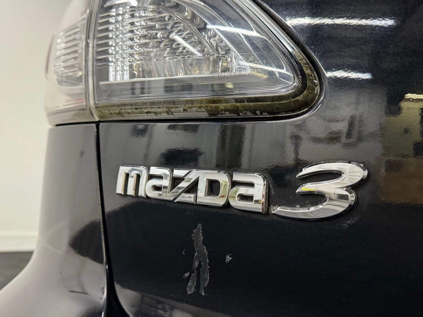 Used 2010 MAZDA MAZDA3 i Touring image 4