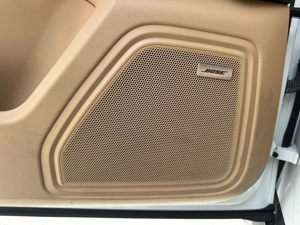 Certified 2018 Porsche Macan w/ Premium Package Plus AWD/4WD image 19