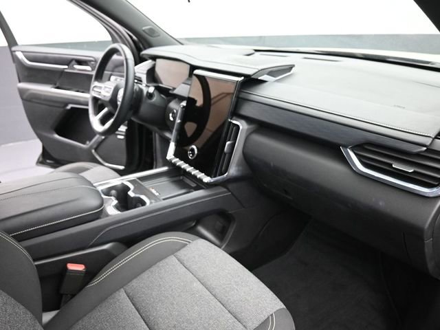 Used 2025 GMC Acadia Elevation FWD image 28