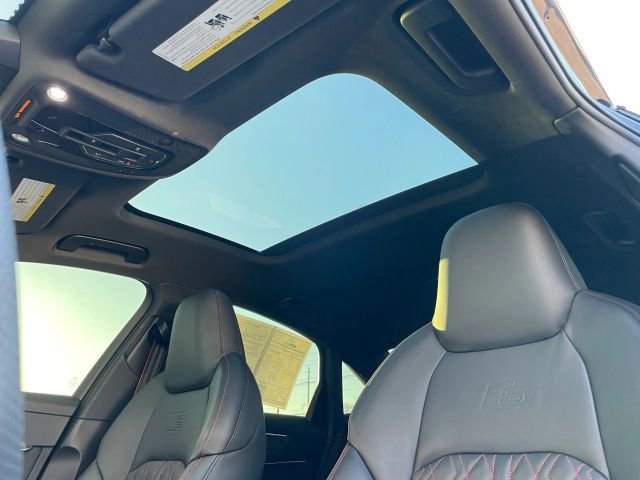 Used 2025 Audi S6 Premium Plus image 40